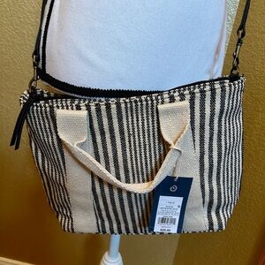 Universal thread tote